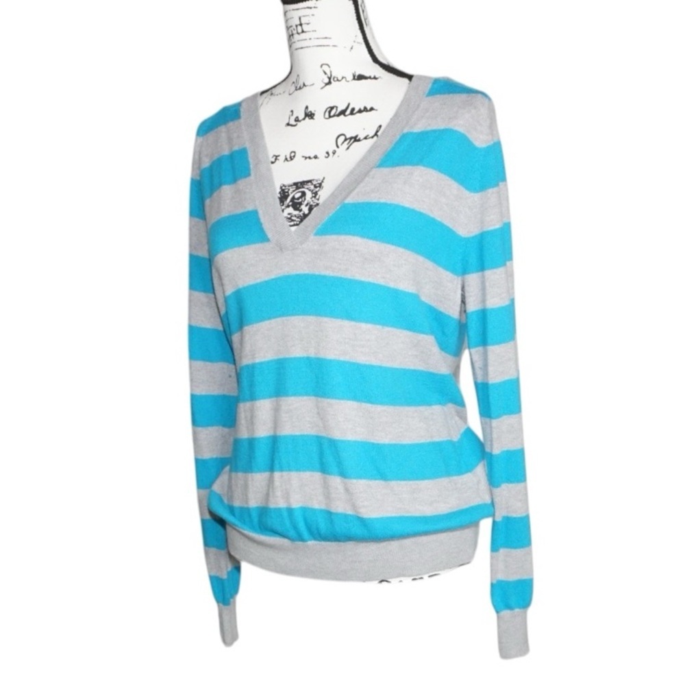 Tommy Hilfiger Gray & Blue Striped V-Neck Hooded Long Sleeve Pullover, Large - Picture 3 of 7
